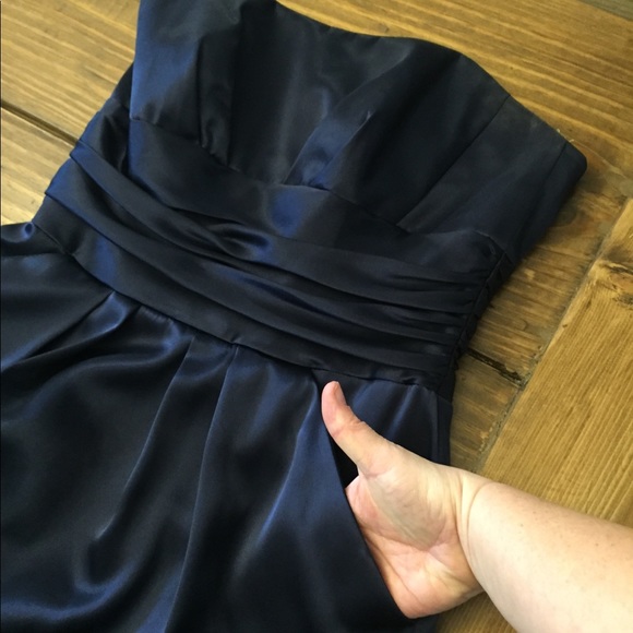 David’s Bridal Navy Strapless Ruched Dress - Picture 6 of 8